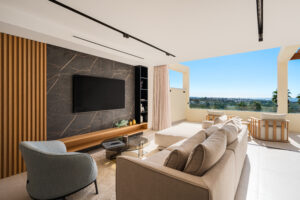 Renovated Luxury 3 Penthouse Apartment Nueva Andalucía, Marbella. Www.spanishcoasthomes.com