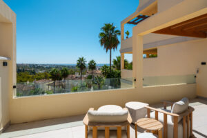 Renovated Luxury 3 Penthouse Apartment Nueva Andalucía, Marbella. Www.spanishcoasthomes.com