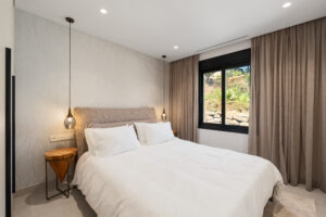 Renovated Luxury 3 Penthouse Apartment Nueva Andalucía, Marbella. Www.spanishcoasthomes.com